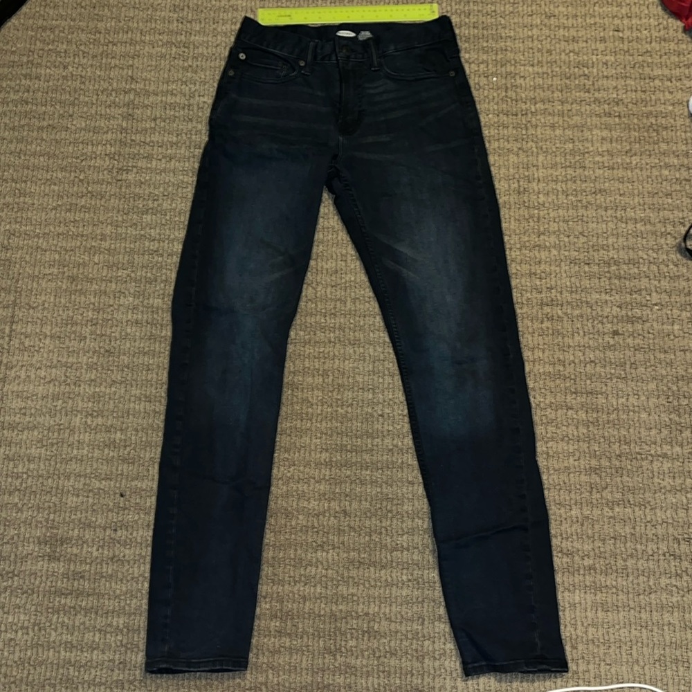 Men’s 30x34 Old Navy Relaxed Slim Taper Dark Wash Blue Jeans Great Condition